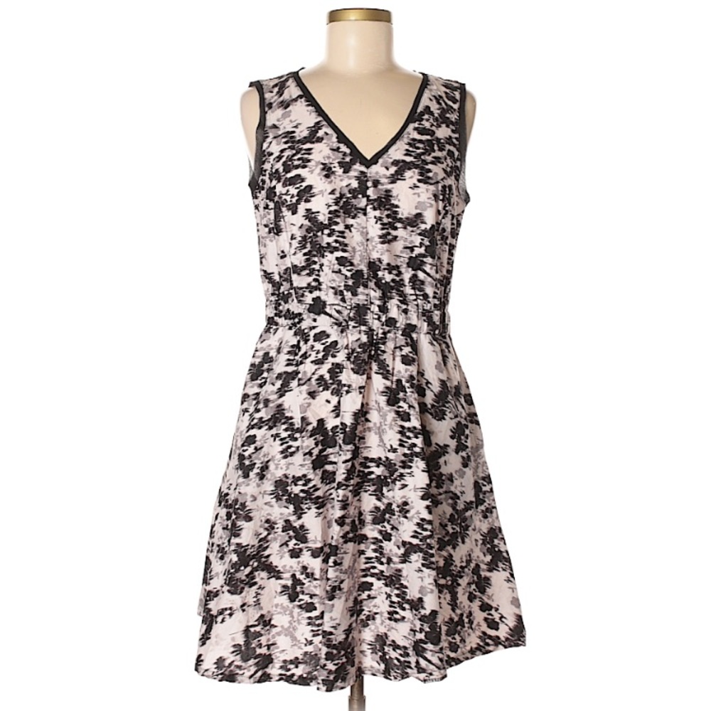Simply Vera by Vera Wang Casual Dress Size S